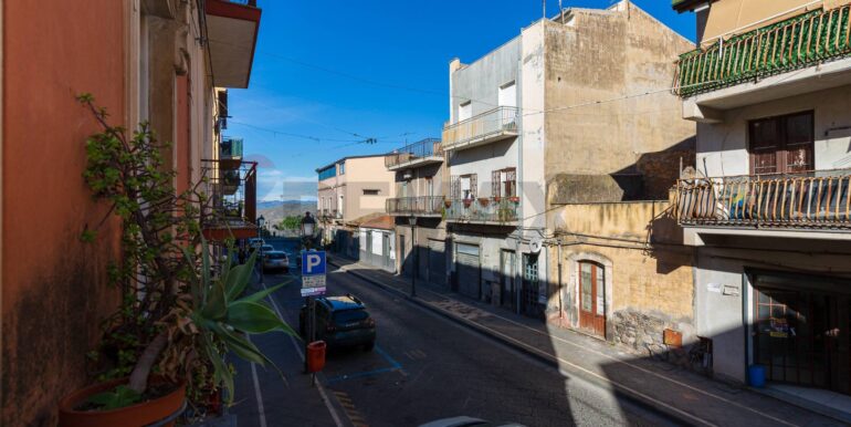 2025120281445-1005863-24