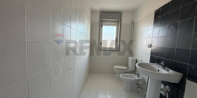 20251203104620-1006094-11