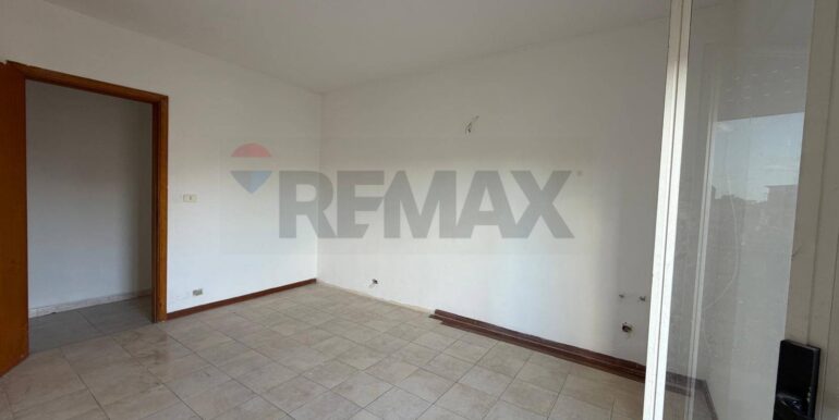 20251203104635-1006094-18