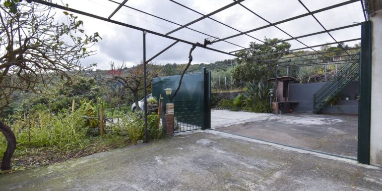 20251203175243-1006208-1