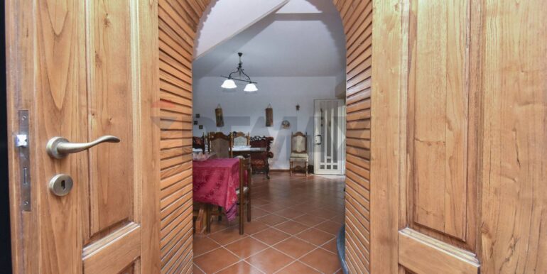 20251203175322-1006208-17