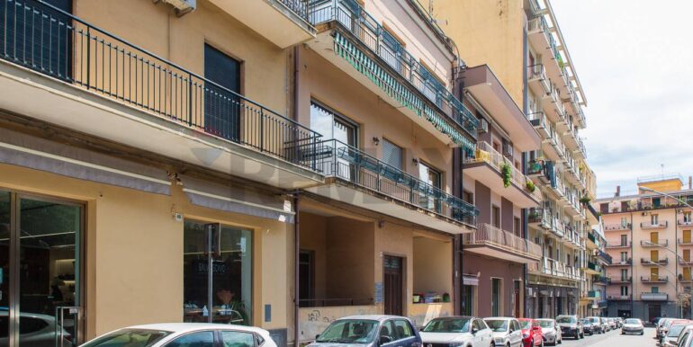 20251203184215-1006247-2