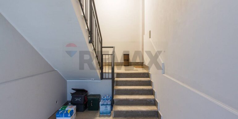 20251203184216-1006247-6