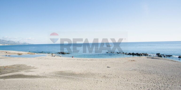 2025120344314-998786-44