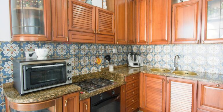 2025120344444-998786-70