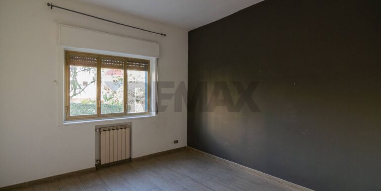 2025120394622-1003403-27