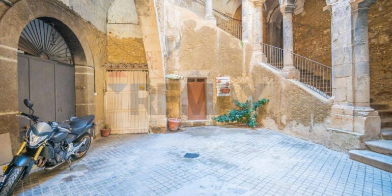 2025120403801-1002882-18