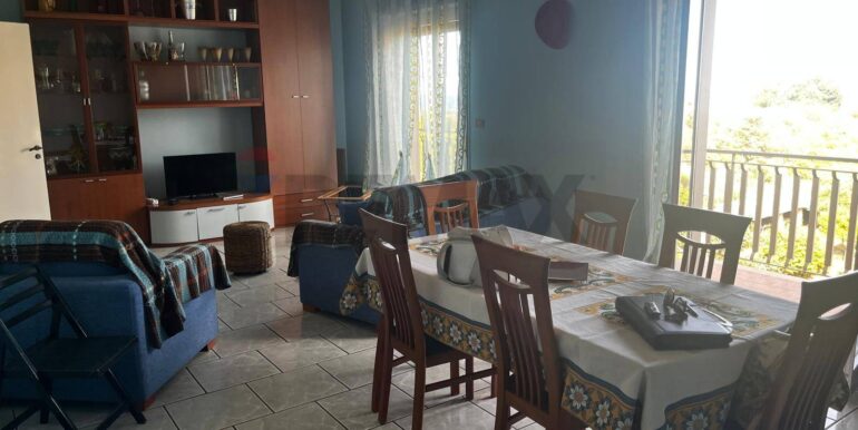 20251204100010-1006270-8