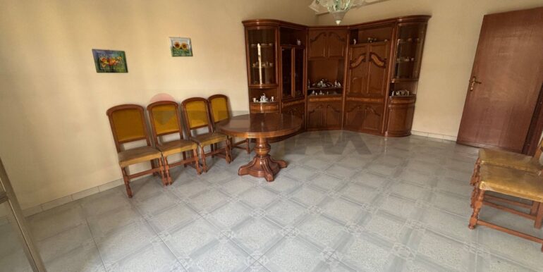 20251204175503-1006399-11