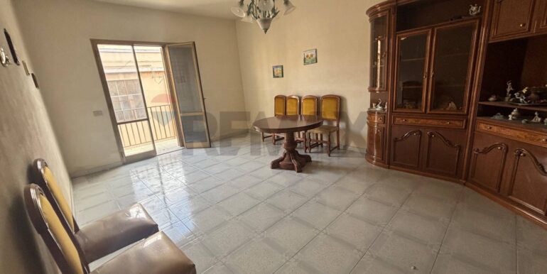 20251204175520-1006399-12