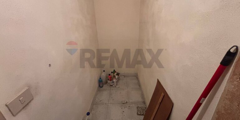 20251204175643-1006399-19