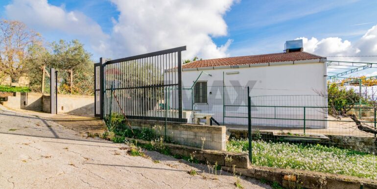 2025120483805-1000693-4