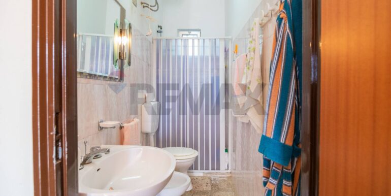 2025120483923-1000693-24