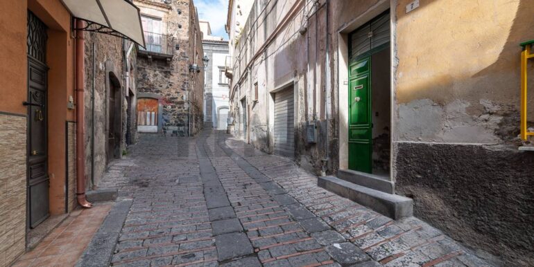 20251205131040-1006590-3