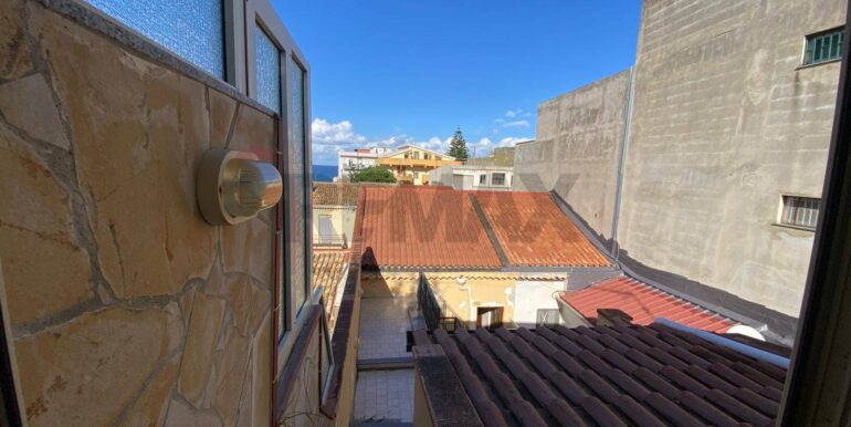 20251205142737-1006601-10