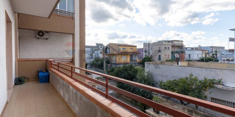 20251205164528-1006380-2