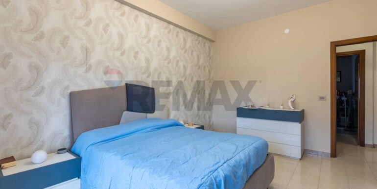 20251205164533-1006380-4