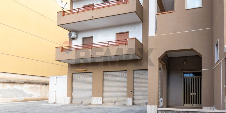 20251205164652-1006380-32