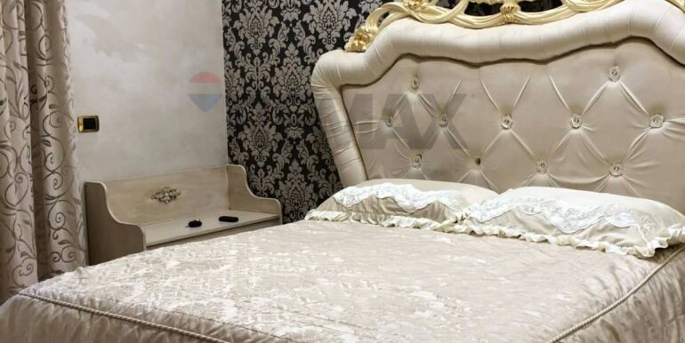 20251206120238-1007889-9