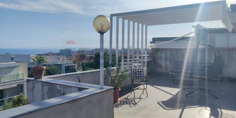 20251206200606-1007919-2