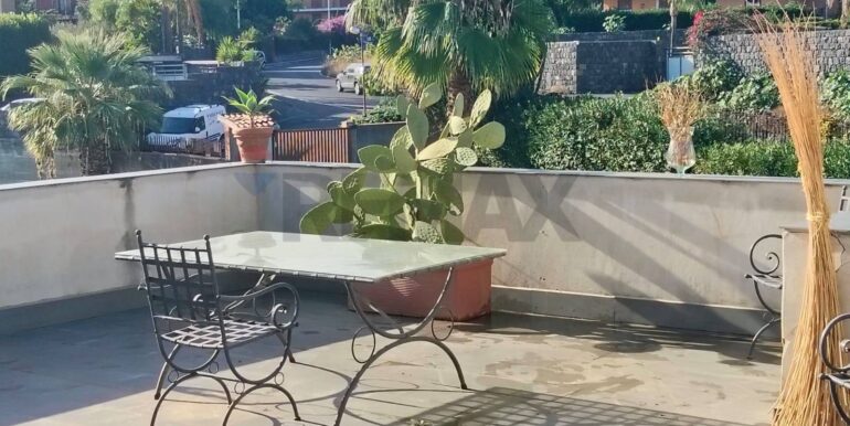 20251206200618-1007919-5