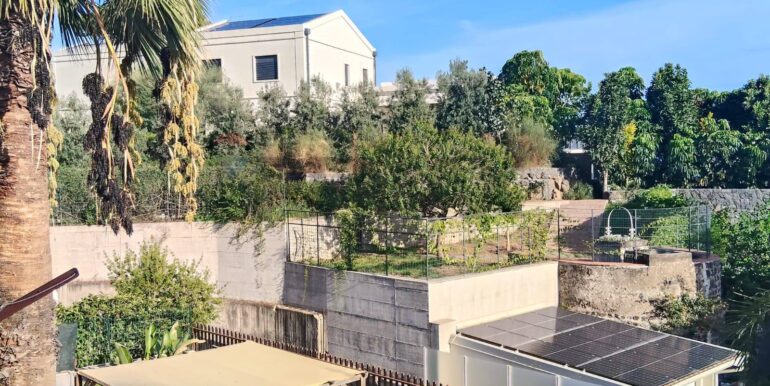 20251206200631-1007919-8