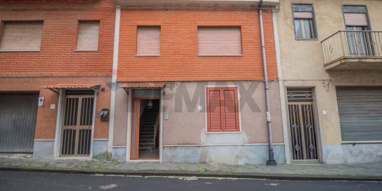 20251208181943-1002714-1