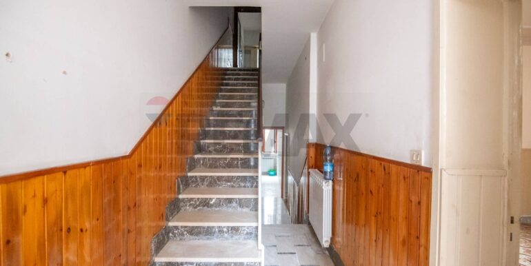 20251208181957-1002714-5