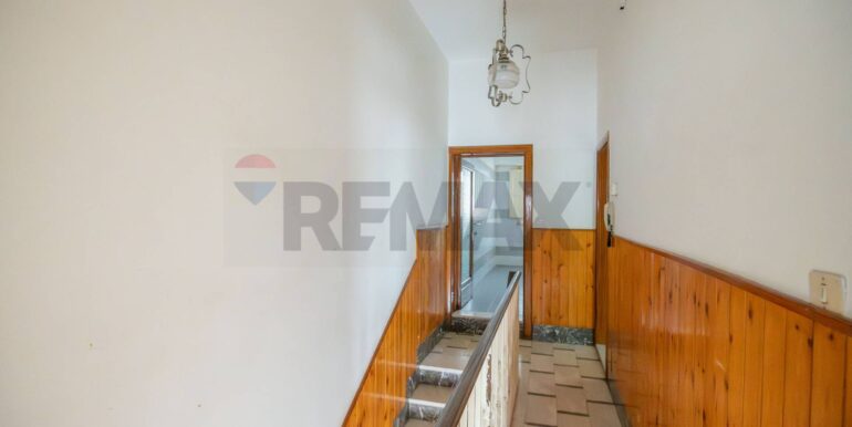 20251208182010-1002714-9