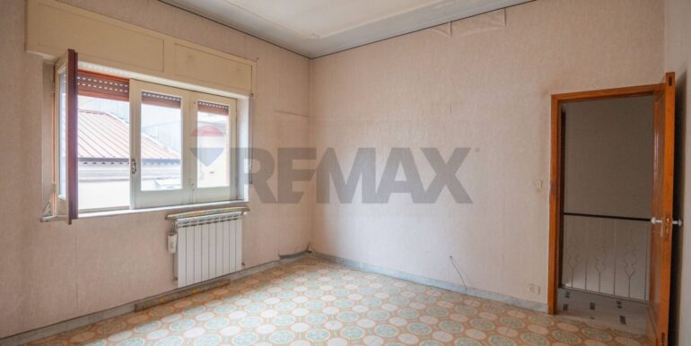 20251208182018-1002714-12