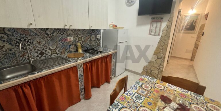 20251208211126-1007955-8