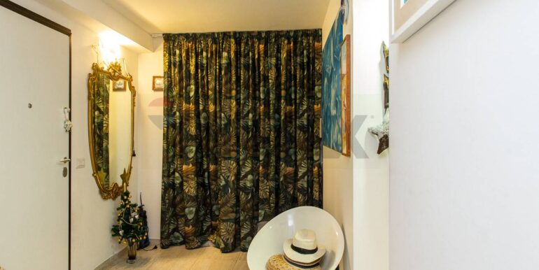 20251209115259-1007998-5