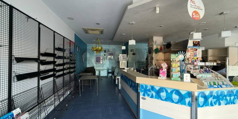 20251209160903-1008055-6