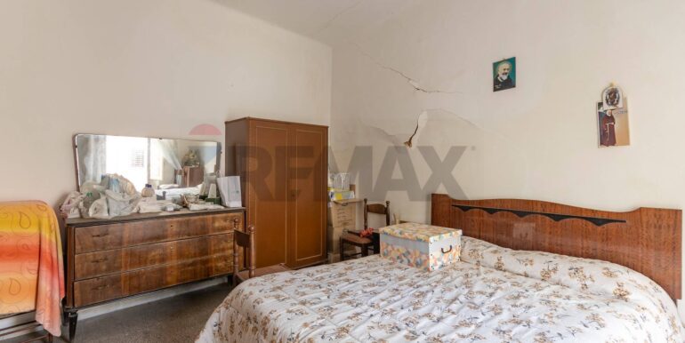 20251209163033-1002140-4