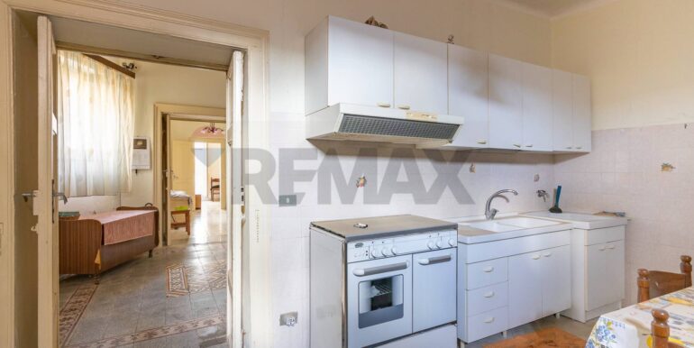 20251209163153-1002140-16