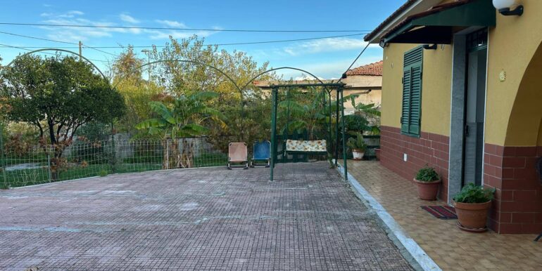 20251209183718-1008526-7