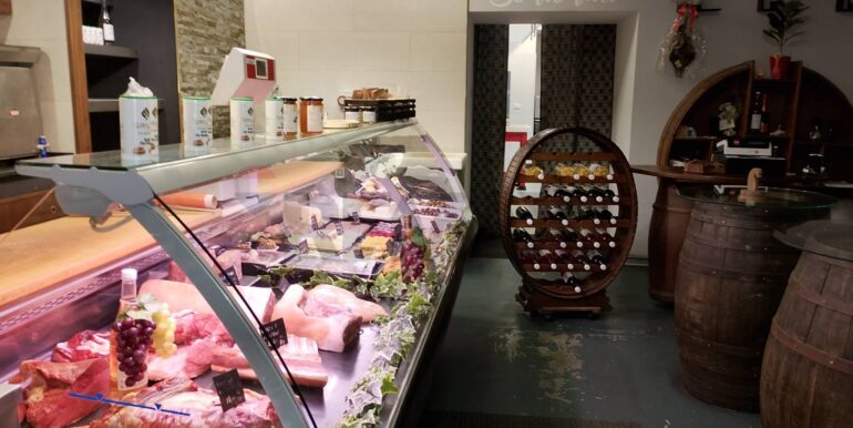 20251209190448-1008524-1