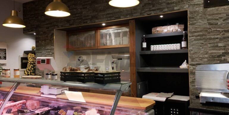 20251209190500-1008524-5