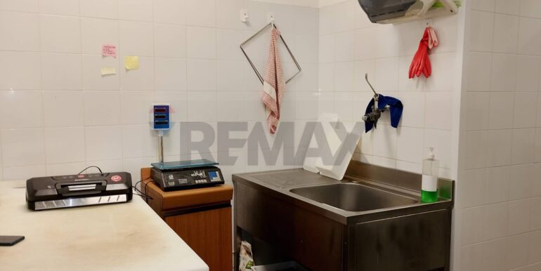 20251209190507-1008524-8