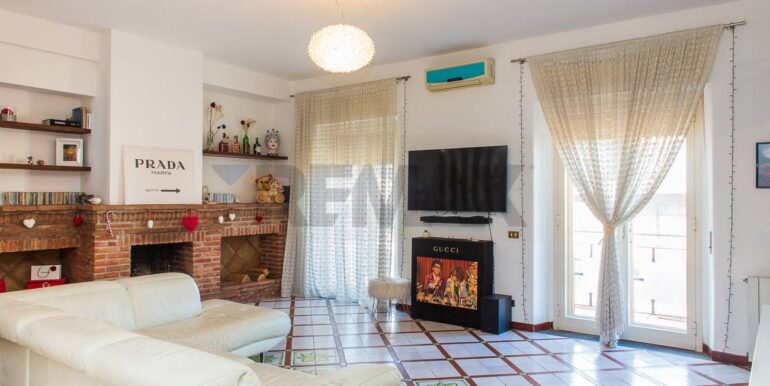 2025120994943-1006243-6