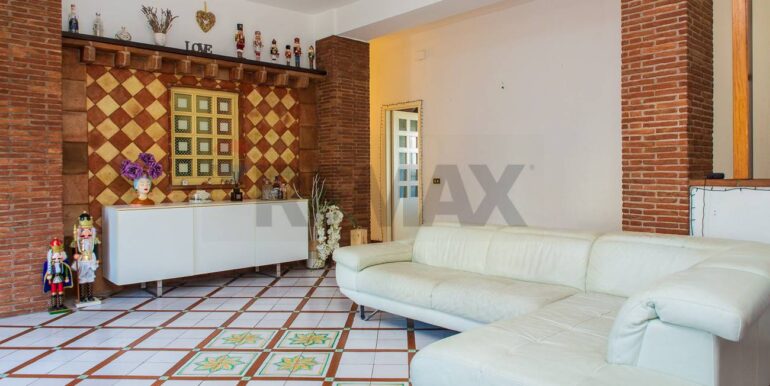 2025120994951-1006243-9