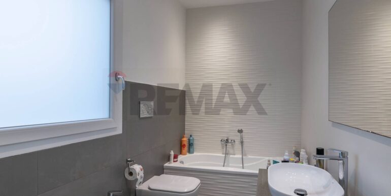 20251210112656-1003351-16