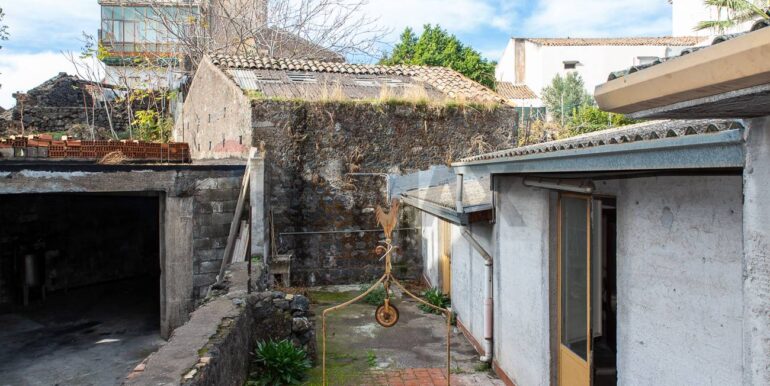 20251210120949-1004192-20