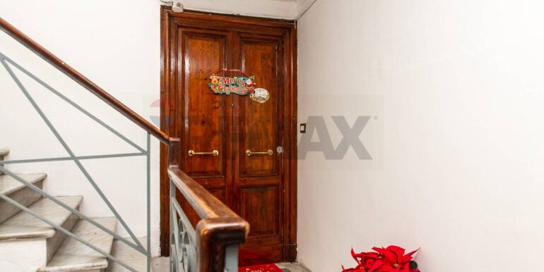 20251210122701-986689-57