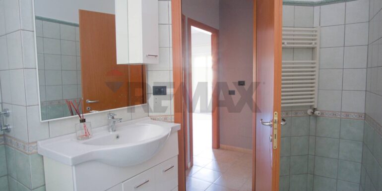 20251210173451-1008703-8