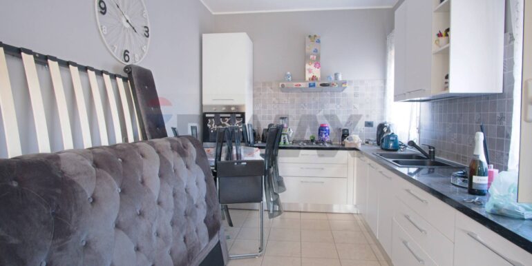 20251210173504-1008703-11