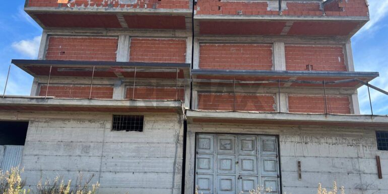 20251211134356-998459-8