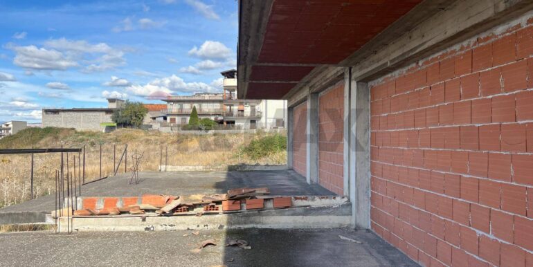 20251211134406-998459-12