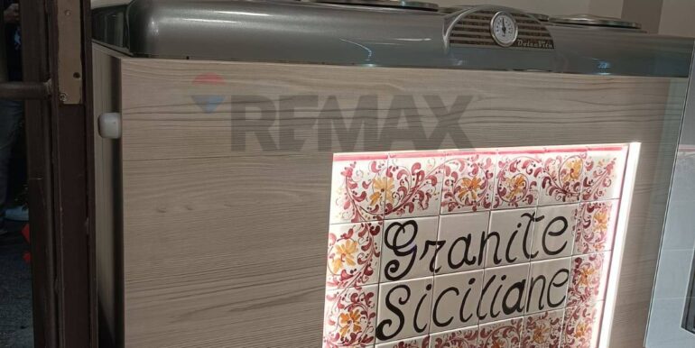 20251211181332-1010099-3