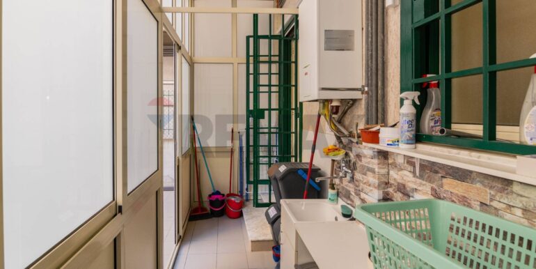 20251211190639-1004219-26